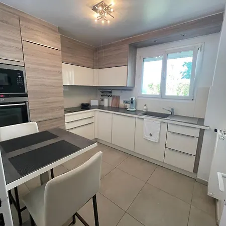 Avec Parking Gratuit Sur Place * Reims