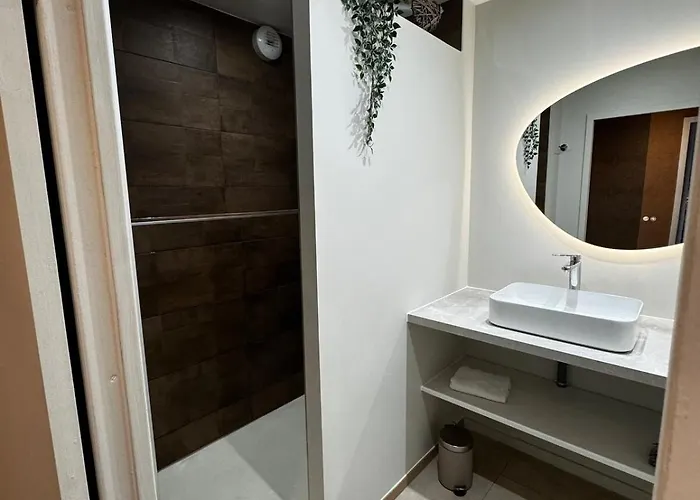 Appartamento Avec Parking Gratuit Sur Place *