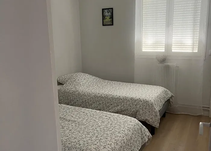 Avec Parking Gratuit Sur Place *